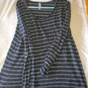 LulaRoe Lynnae Long Sleeve Shirt Top